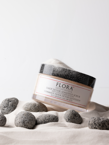 Daily Detox Sensitive Scrub